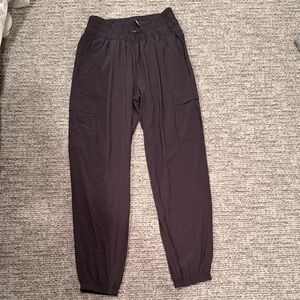 Vuori villa cargo joggers